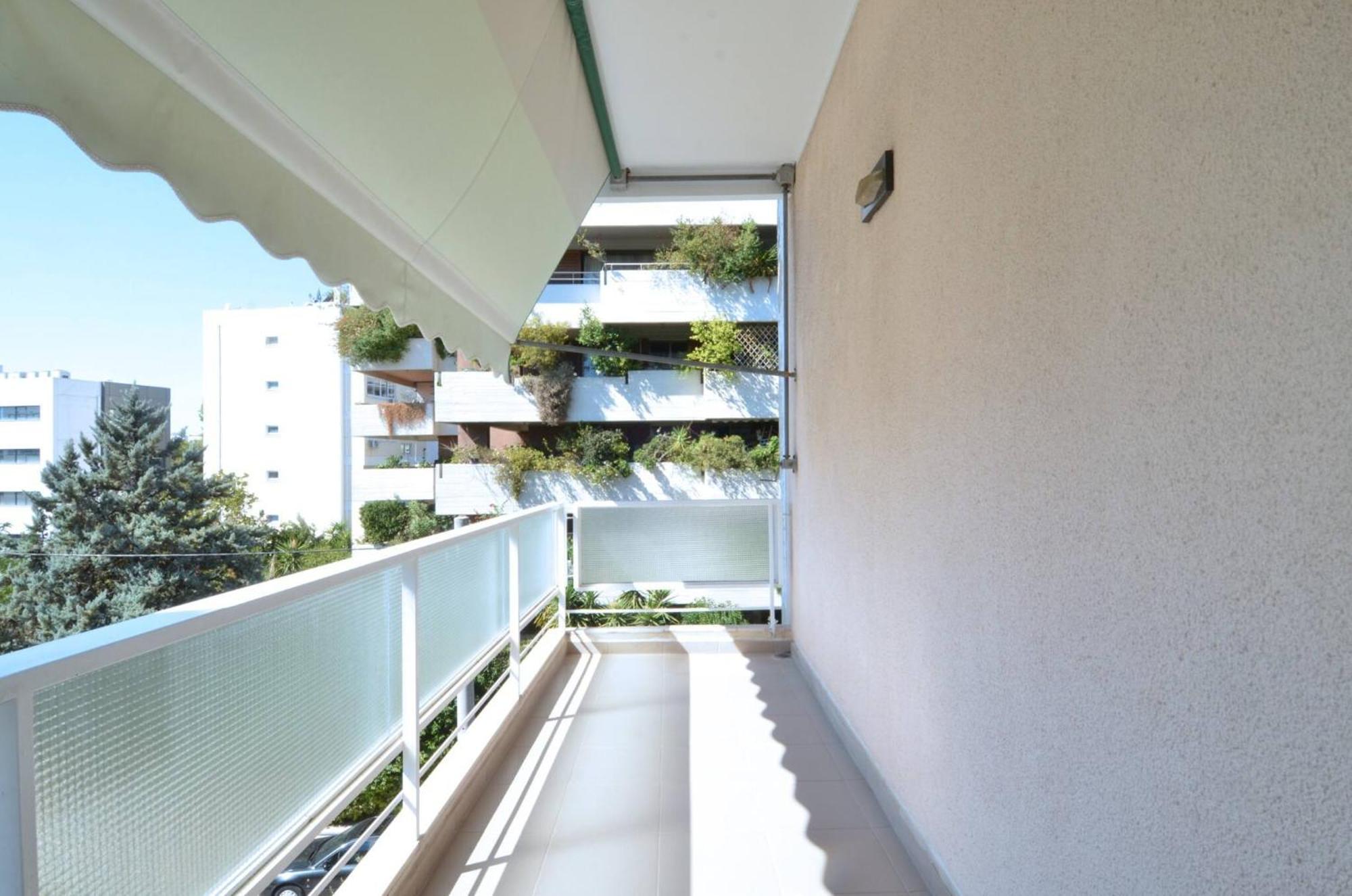 A Spacious Minimal Apatment At Chalandri Афины Экстерьер фото